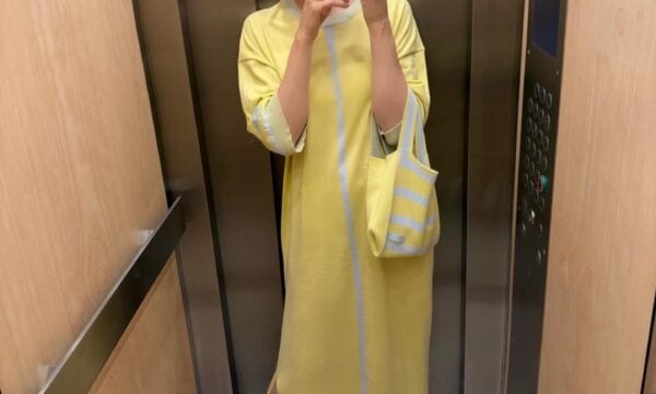 Kelly Rutherford: Το κίτρινο γίνεται η νέα καλοκαιρινή τάση