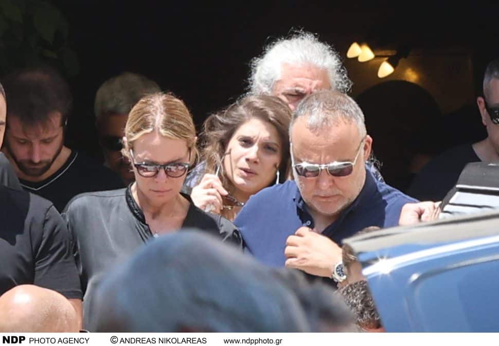 Έλενα Κατραβά: Τα λόγια της πάνω από το φέρετρο του Λορέντζο – «Καλή αντάμωση αγάπη μου θα…»
