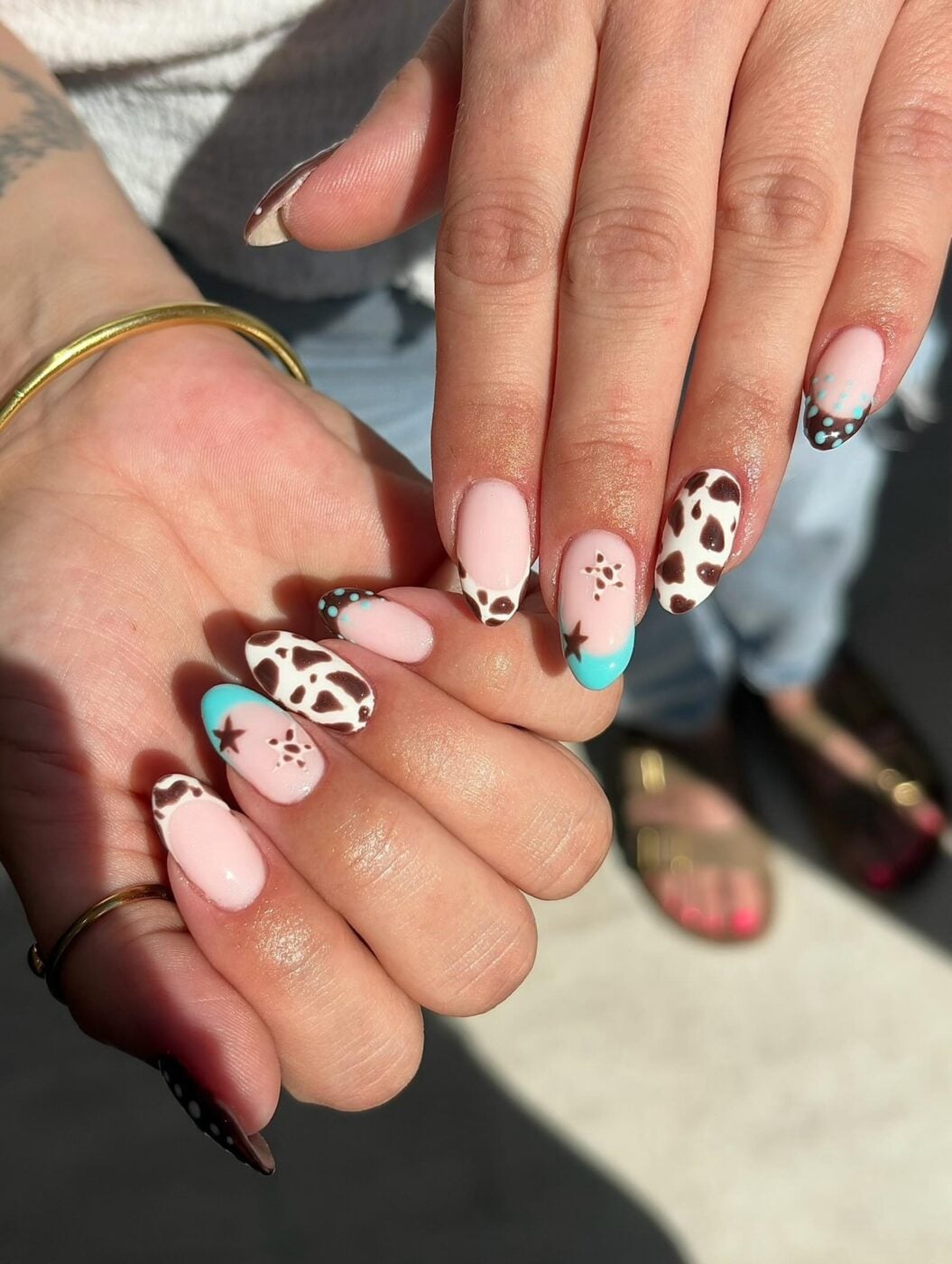 Mermaid Mania: Το nail trend της θάλασσας στα νύχια σου