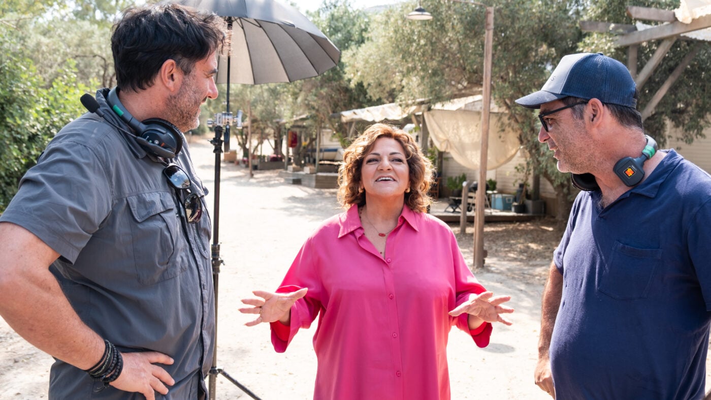 «Κάμπινγκ»: Backstage φωτογραφίες από τα γυρίσματα της νέας σειράς του Mega