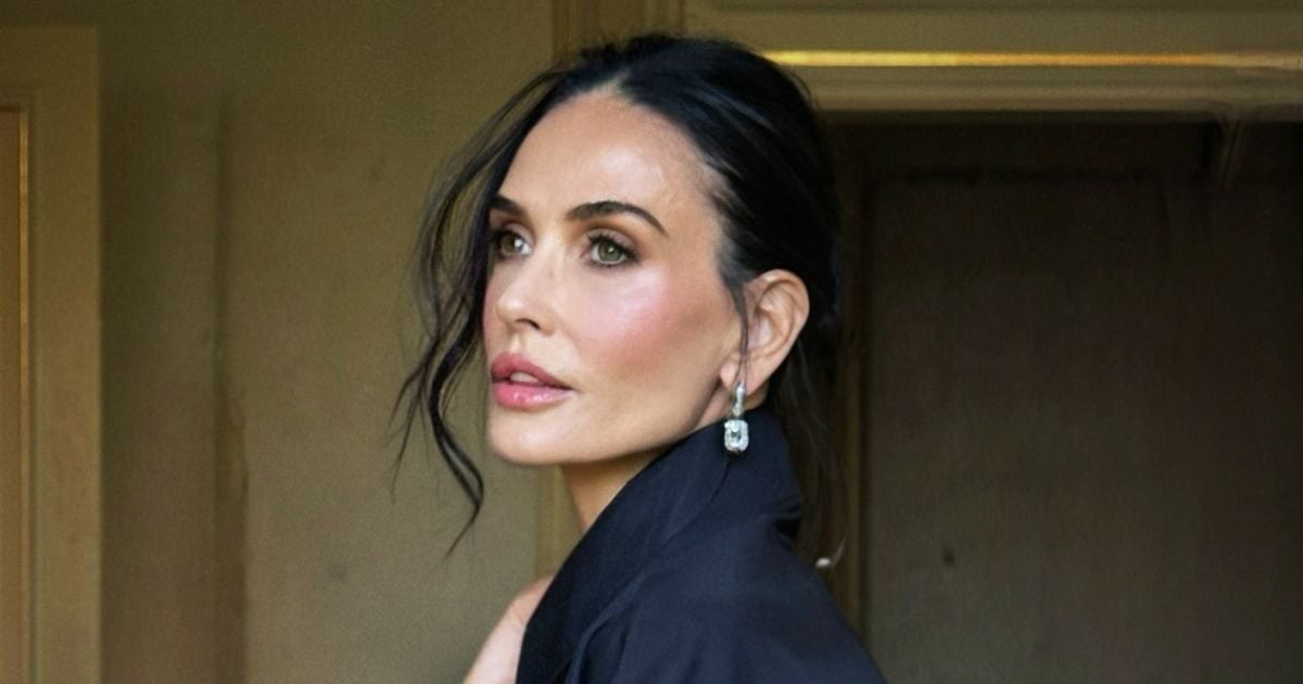 Demi Moore: Το «Ballerina Off-Duty Bun» είναι το πιο chic χτένισμα για τις βραδινές εξόδους σου