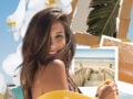 Καλοκαιρινό beauty look στην παραλία: τα μυστικά για το τέλειο αποτέλεσμα