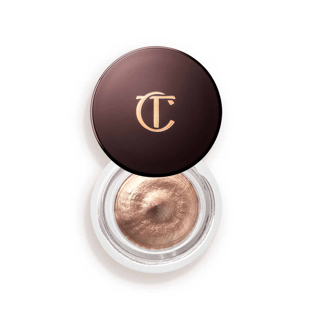 Κρεμώδεις σκιές της beauty editor για καλοκαιρινό eye makeup look