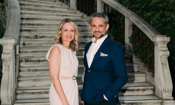 Estée Lauder Hellas: Σε απεργία οι εργαζόμενοι – Πόση αξιοπρέπεια στον κόσμο της ομορφιάς;