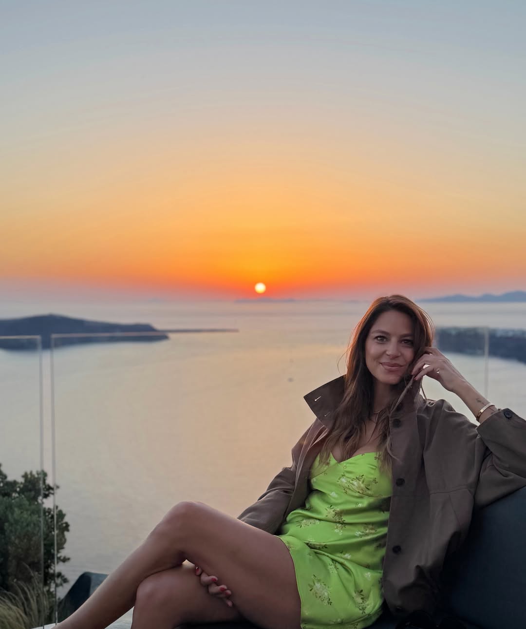 Κωνσταντίνα Ευρυπίδου – Φίλιππος Μιχόπουλος: Ρομαντικές διακοπές στη Σαντορίνη για το ζευγάρι, φωτογραφίες