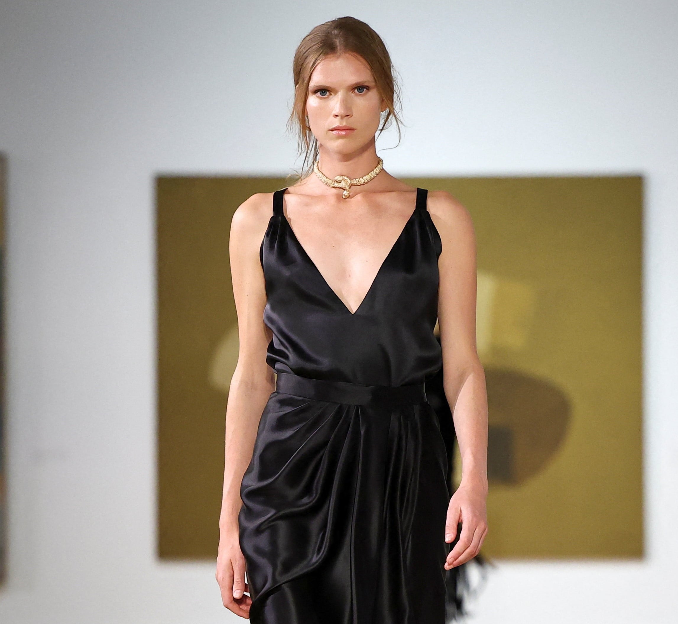 Fendi Couture FW26: Τα ανεπιτήδευτα χτενίσματα που ξεχώρισαν στη νέα εποχή του ιταλικού οίκου
