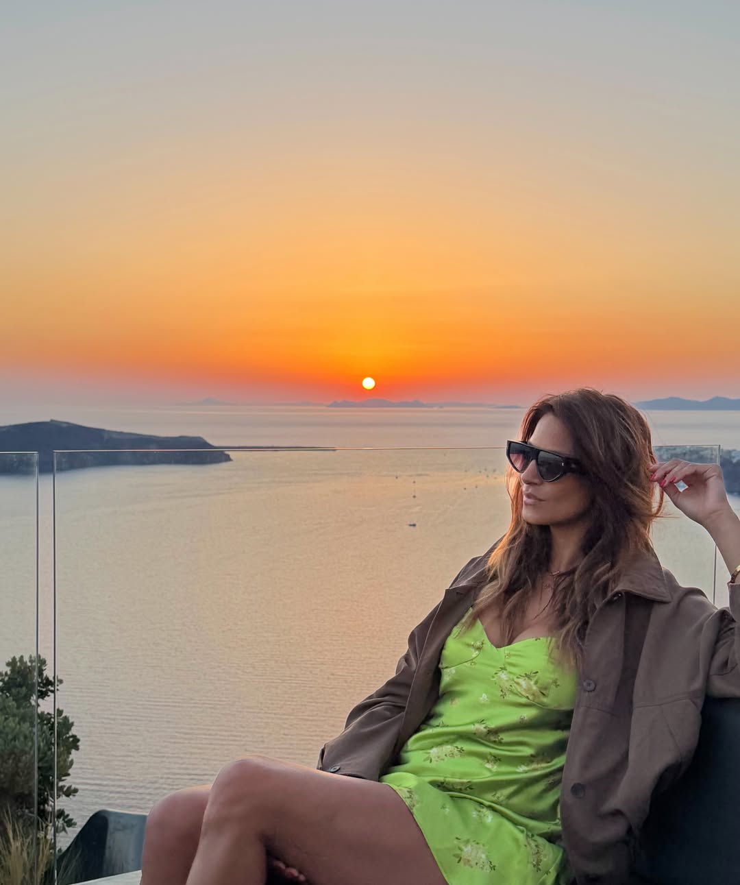 Κωνσταντίνα Ευρυπίδου – Φίλιππος Μιχόπουλος: Ρομαντικές διακοπές στη Σαντορίνη για το ζευγάρι, φωτογραφίες