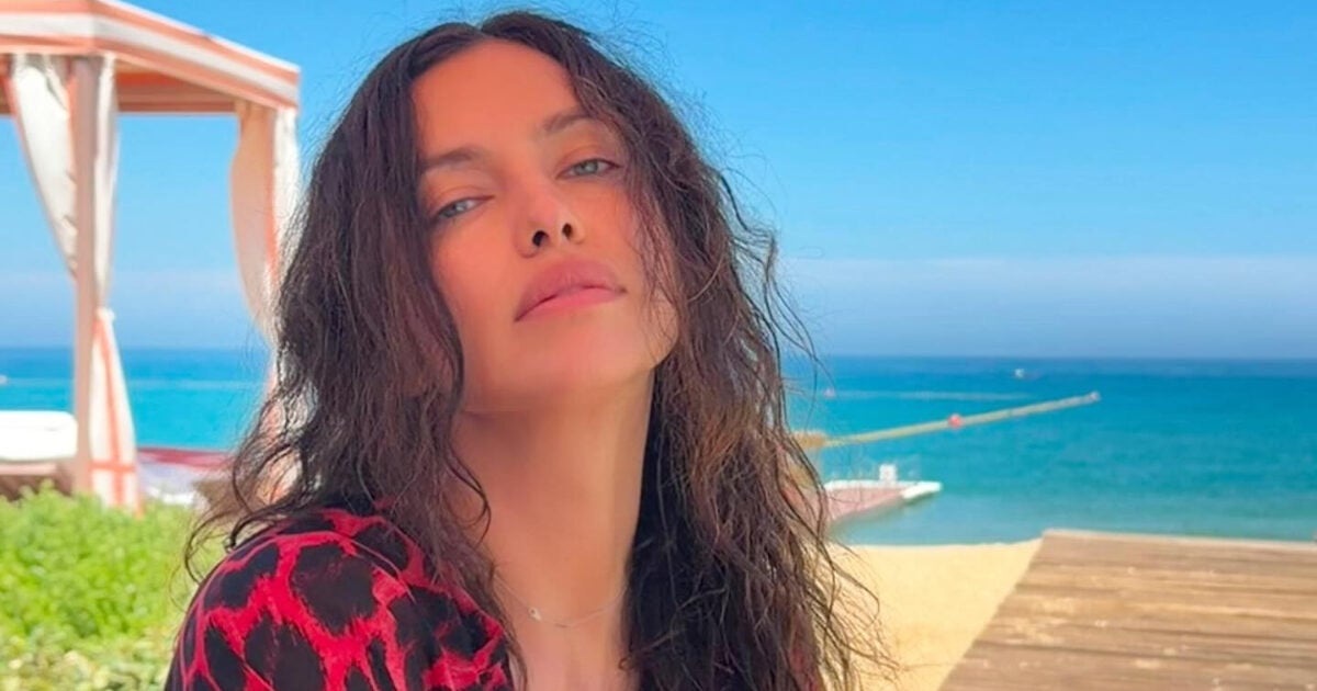 Irina Shayk: 3 τρόποι να φορέσεις ένα μαντήλι