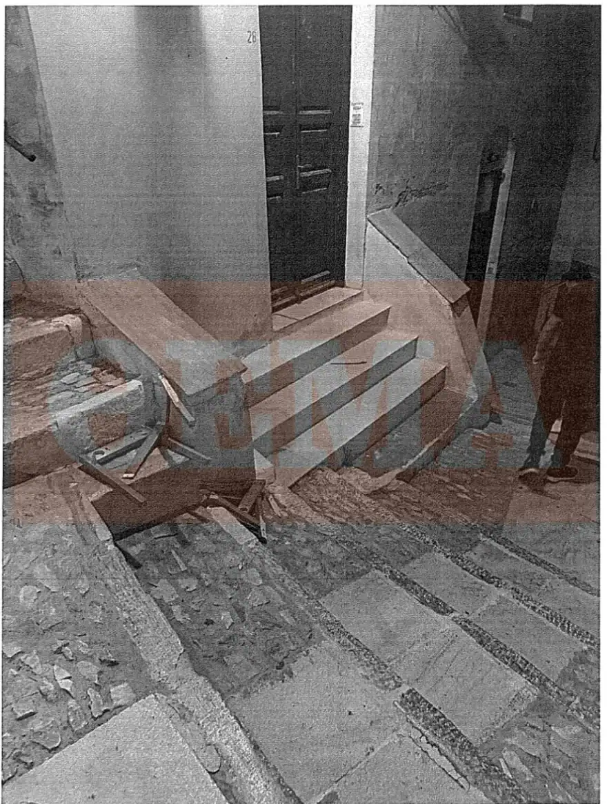 Δικογραφία για το φονικό στη Σύρο: Τα δύο μαχαίρια, τα 13.000 ευρώ και το οπλοστάσιο μέσα στο σπίτι (φωτογραφίες – ντοκουμέντα)