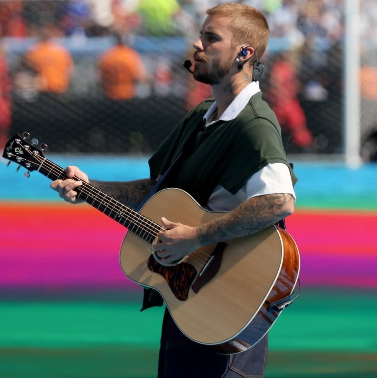 Justin Bieber: Πόσο κοστίζουν τα διαμαντένια σκουλαρίκια που φόρεσε στο Μουντιάλ