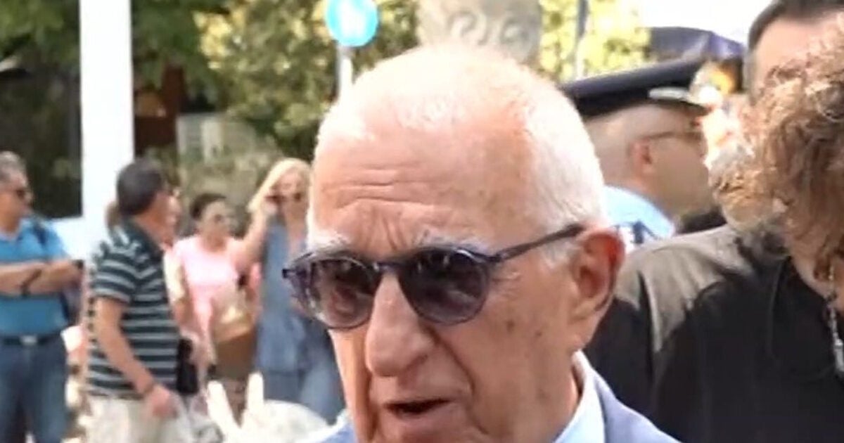 Νικήτας Κακλαμάνης για τη Μάρω Κοντού μετά την κηδεία: «Πάλεψε σχεδόν δύο χρόνια μόνη της με τον καρκίνο»