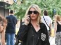 Σία Κοσιώνη: Η εμφάνιση στο κέντρο της Αθήνας με black & white σύνολο
