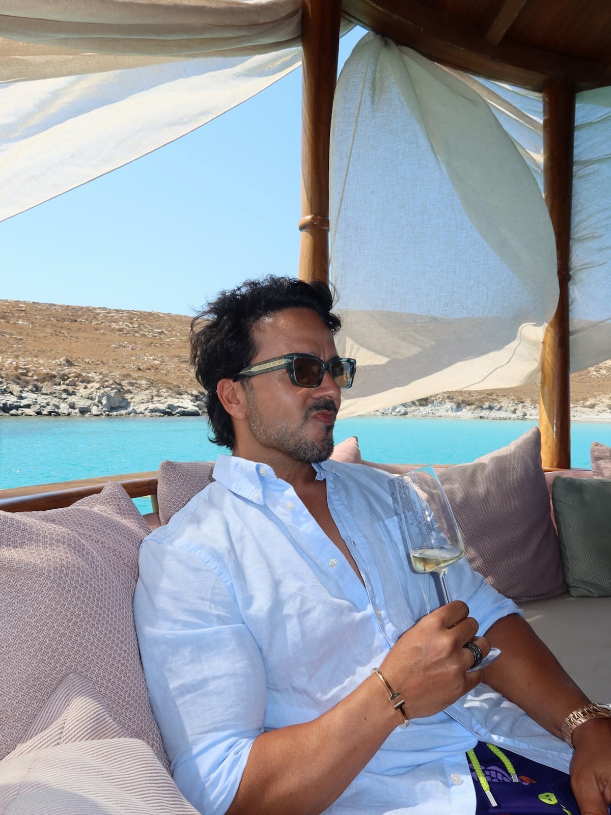 Luis Fonsi διακοπές στην Ελλάδα – Το πάρτι στη Μύκονο