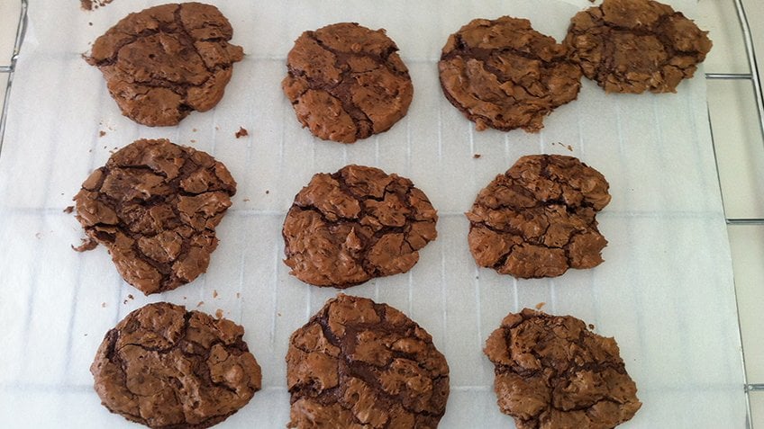 Μπισκότα brownies με κρέμα σοκολάτας
