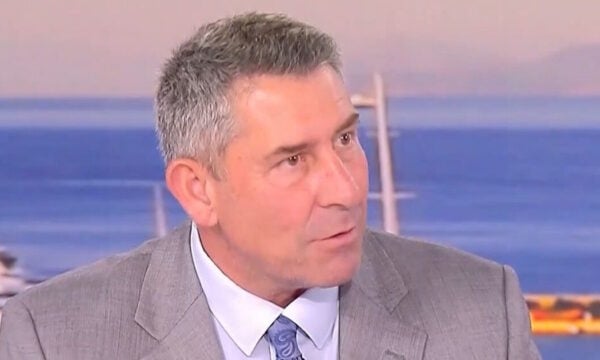 Άκης Παυλόπουλος για την απουσία του Δημήτρη Οικονόμου: «Έχει βιολογική αντίδραση με θερμοκρασίες άνω των 31 βαθμών»