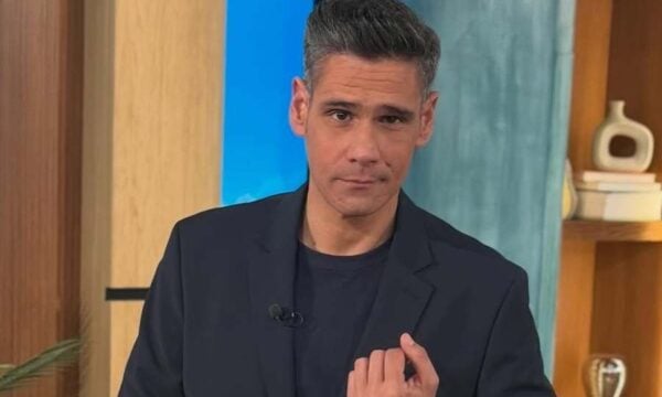 Δημήτρης Ουγγαρέζος: Απίστευτο κορμί μετά την λιποαναρρόφηση-Ποζάρει στα 46 πρώτη φορά με μαγιό (Φωτογραφία)