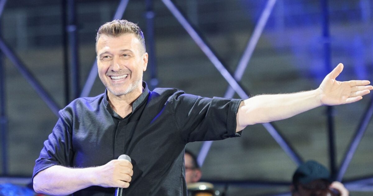 Γιάννης Πλούταρχος: Δίνει νέα ζωή στη λαϊκή επιτυχία «Σ΄αγαπώ σαν αμαρτία»