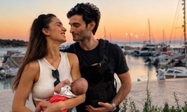 Άννα Πρέλεβιτς: Φωτογραφίες από τη νέα καθημερινότητα με τις δίδυμες κόρες της