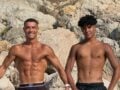 Κριστιάνο Ρονάλντο ποζάρει με τον 15χρονο γιο του στην παραλία και τον «τρολάρει» για τους κοιλιακούς του