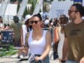 Ευρυδίκη Βαλαβάνη φωτογραφίζει τον σύζυγό της, Γρηγόρη Μόργκαν, με τον γιο τους στην πισίνα