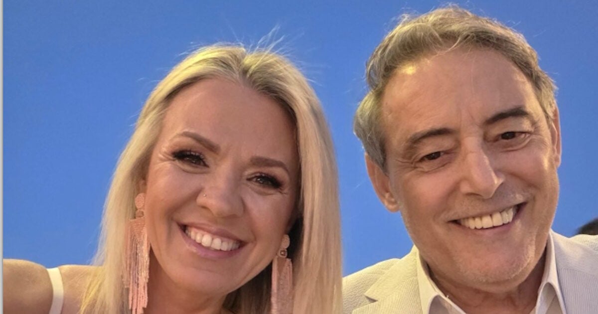 Ιορδάνης Χασαπόπουλος: Χιουμοριστικές φωτογραφίες με τη σύζυγό του, Μαρία Σκοπελίτου