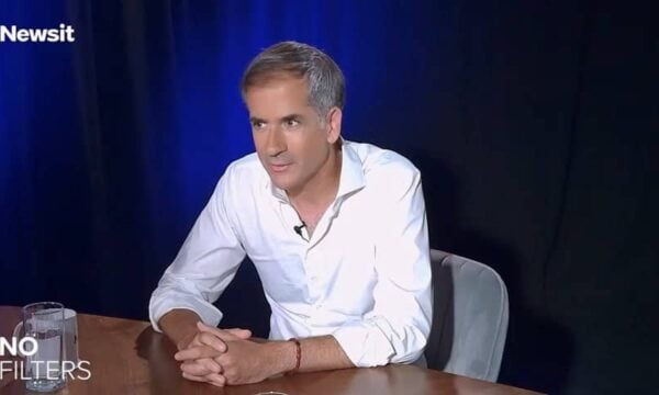 Κώστας Μπακογιάννης: «Στα νεκροταφεία δεν υπάρχουν αριστεροί και δεξιοί» – Γιατί έκανε τη δήλωση αυτή;