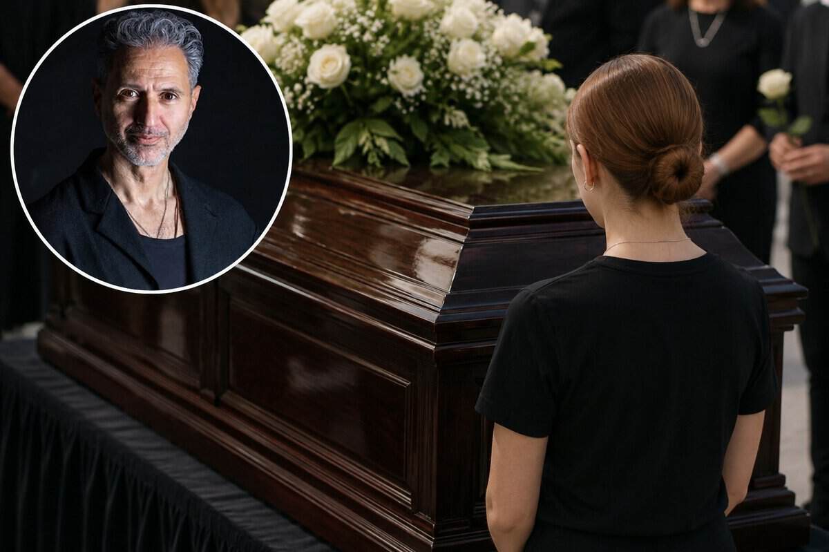 Κηδεία Κόκοτα: Η κόρη του μέσα στην εκκλησία – Τι του είπε μόλις άνοιξαν το φέρετρο