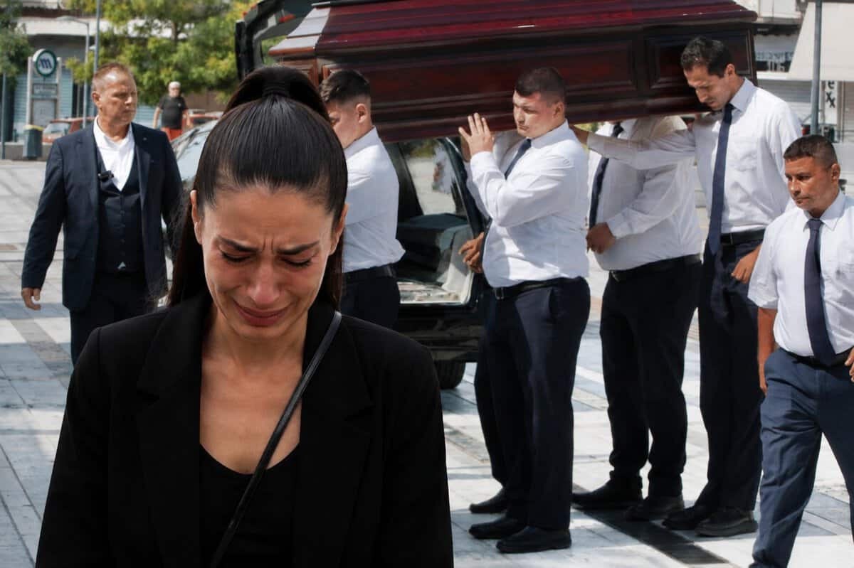Κηδεία Κόκοτα: Η σύζυγός του στον επικήδειο λόγο της – «Έσβησε και είναι μαζί μου. Είναι η μισή μου ζωή»
