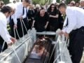 Κηδεία Κόκοτα: Η κραυγή της Κατερίνας όταν έμπαινε το φέρετρο στο χώμα στο Γ’ Νεκροταφείο (φωτογραφίες)