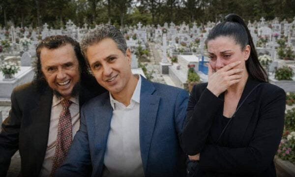 Δημήτρης Κόκοτας: Η απόφαση της Κατερίνας για την ταφή του που προκαλεί ερωτήματα – Γιατί δεν θα ταφεί δίπλα στον πατέρα του στον οικογενειακό τάφο;