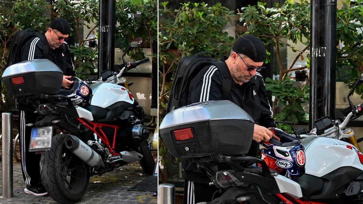 Σπύρος Παπαδόπουλος: Το περίεργο σκουφάκι που φόρεσε μέσα στον καύσωνα και οι φωτογραφίες που προκάλεσαν απορίες