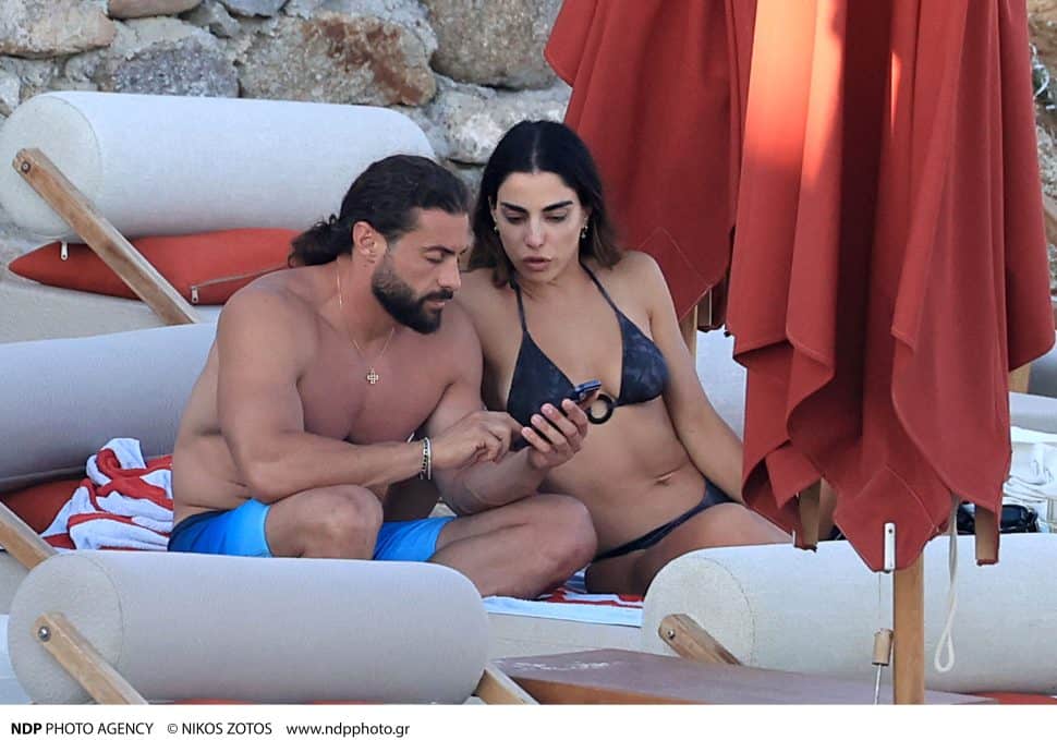 Κωνσταντίνος Βασάλος: Φωτογραφίες του έρωτα στη Μύκονο, δεν σήκωνε τα μάτια του πάνω από τη Δανάη