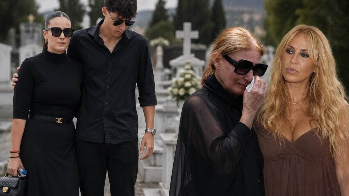 Βικτώρια στο Μεσολόγγι: Με τον σύντροφο-στήριγμά της για το τρίμηνο μνημόσυνο της Γωγώς, τι ζήτησε από τη γιαγιά της λίγο πριν φύγει για Κύπρο;