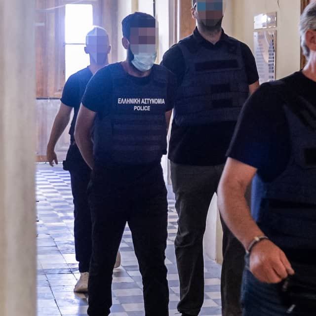 Σύρος: Οι δύο φωτογραφίες που έκαψαν τον 41χρονο και τι δείχνουν για την εμπλοκή του με την Βάγγη