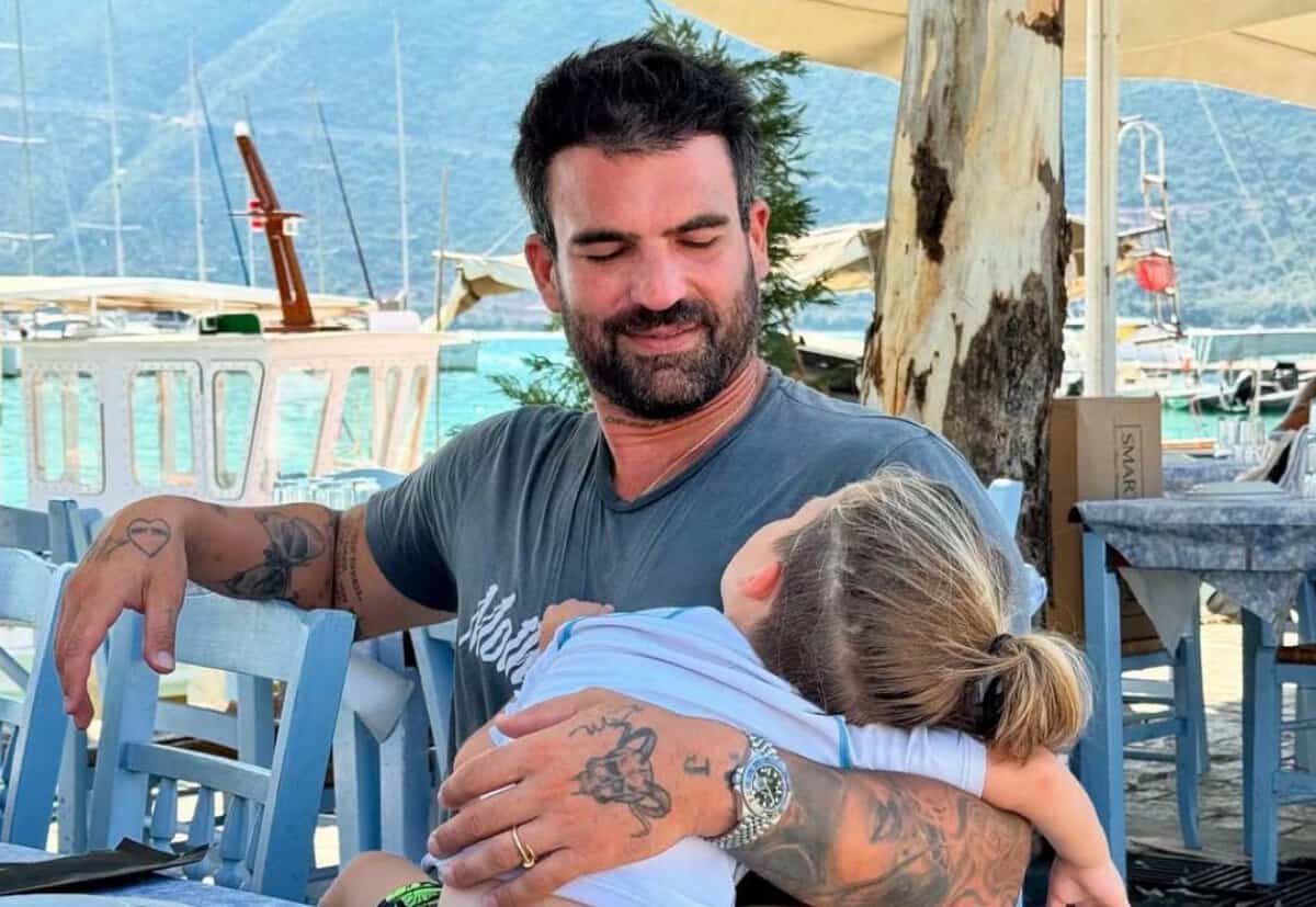 Αλεξάνδρου: Χιλιάδες ευρώ στη νταντά για τον μικρό Πάρη, μαζί στην Κύθνο με την Ελληνίδου και την Φιλιππινέζα (βίντεο)