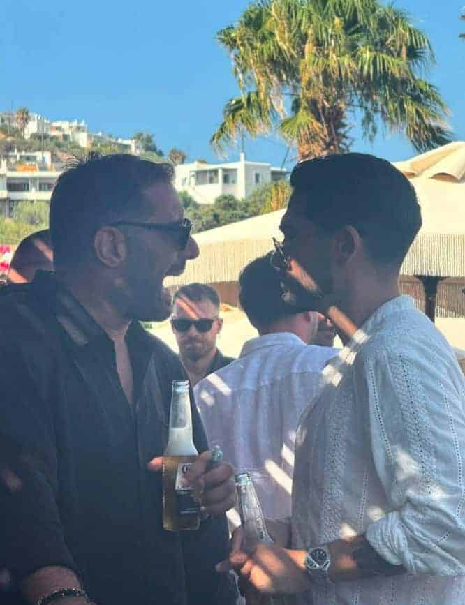 Χρήστος Μάστορας με τη Μελίνα Νικολαϊδη στην Πάρο: Οι κοινές φωτογραφίες μετά τον χωρισμό του και τη Γαρυφαλιά