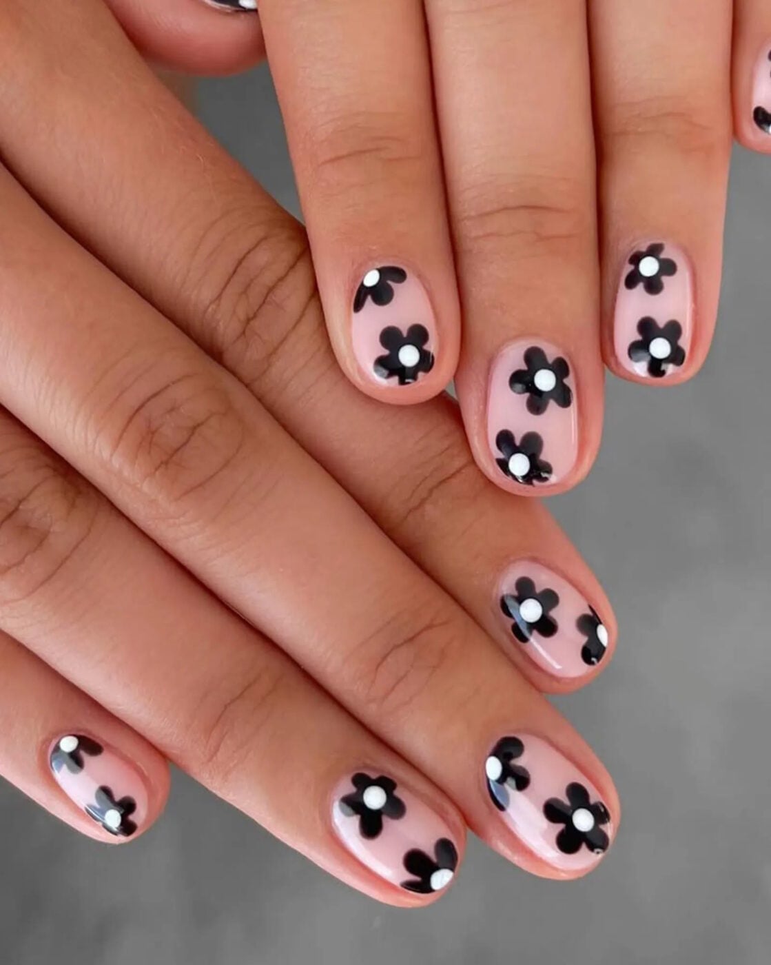 Κοντά νύχια: Τα πιο όμορφα nail looks για το καλοκαίρι