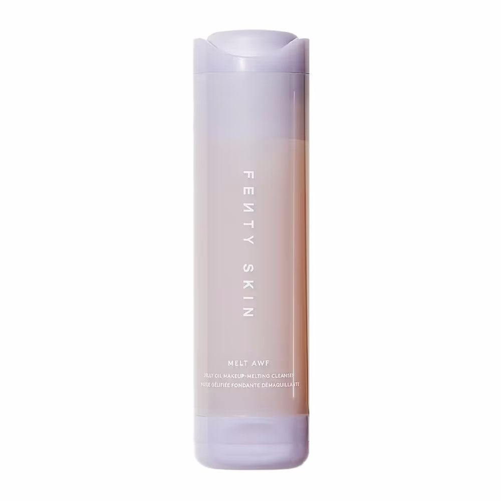 Η beauty editor ξεχωρίζει τα έλαια καθαρισμού