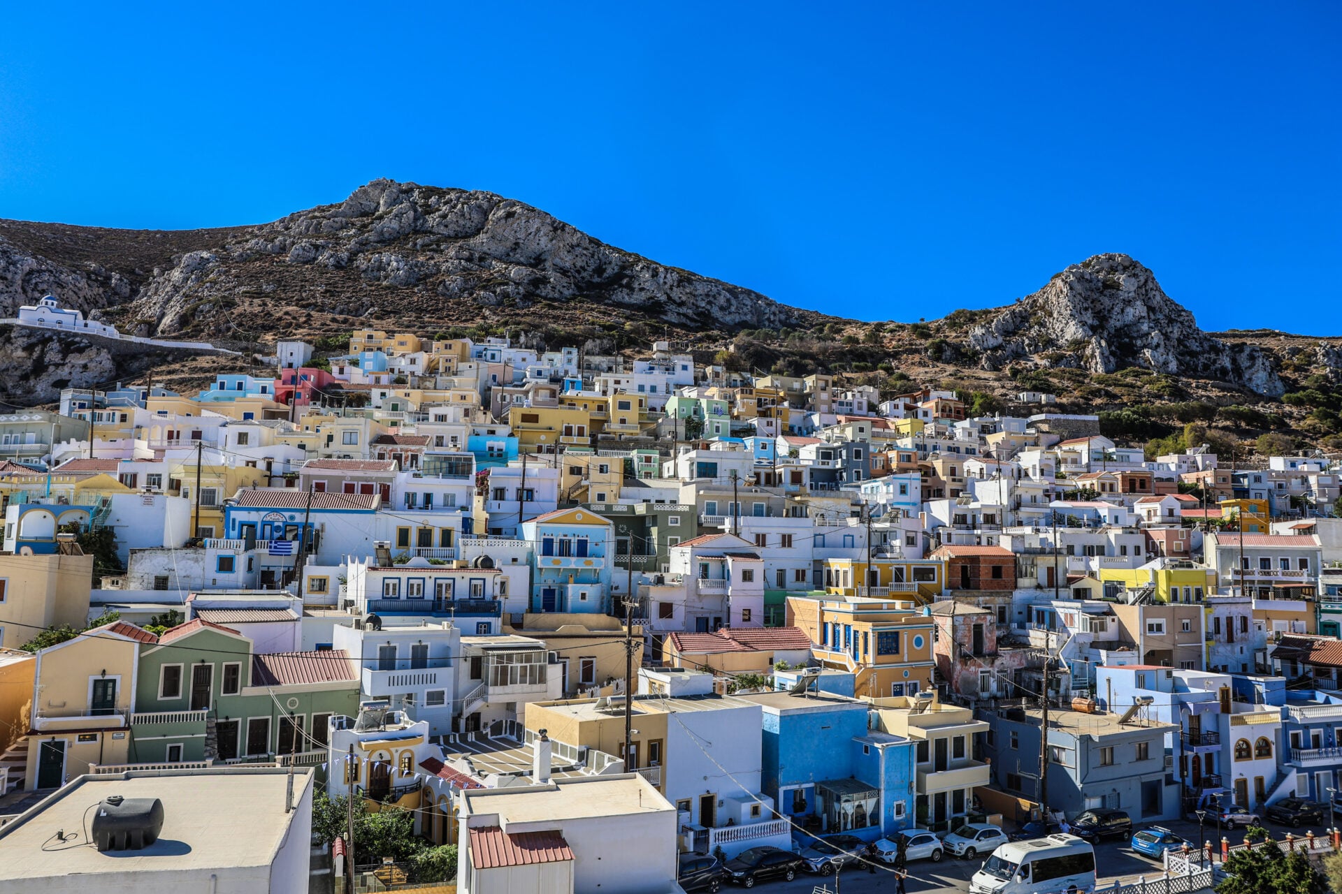 Το ελληνικό νησί που ο Guardian χαρακτηρίζει ως τον «κρυφό παράδεισο της Ευρώπης»