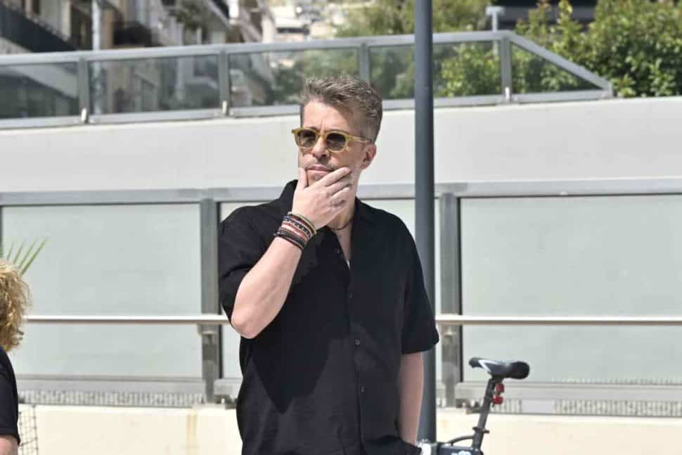 Κηδεία του Κόκοτα: Απόντα τα μεγάλα ονόματα, ούτε Βίσση ούτε Βανδή έδωσαν το παρών στο τελευταίο αντίο (φωτογραφίες)