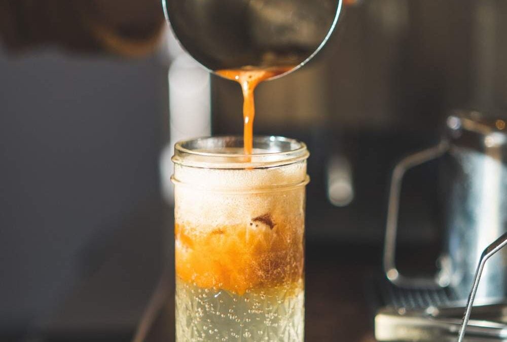 Καφές tonic, espresso lemonade και άλλες καλοκαιρινές τάσεις