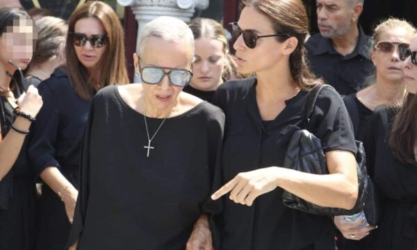 Η αδυνατισμένη εμφάνιση της αδερφής του Κόκοτα, Έλλης: Η αλήθεια για την υγεία της