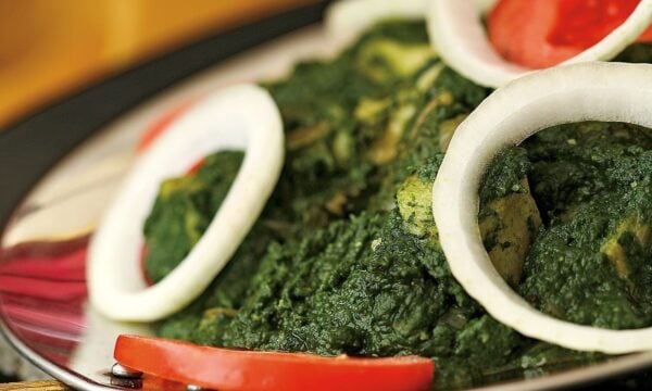Sag Aloo (σπανάκι πουρέ με πατάτα)