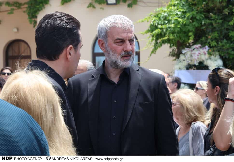 Τραϊανός Δέλλας: Πώς τίμησε σήμερα τα γενέθλια της Γωγώς του – Η κίνηση που έκανε το Πανελλήνιο να ανατριχιάσει