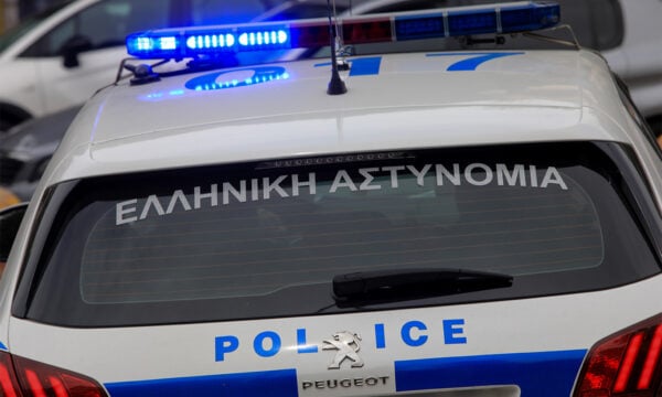 Τηλεοπτική δημοσιογράφος πήρε τηλέφωνο το 100 και κατήγγειλε περιστατικό ενδοοικογενειακής βίας
