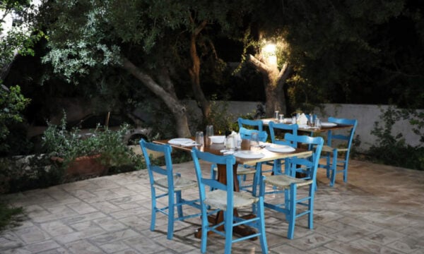 Ταβέρνα Κουτσονικολιάς: Η καρπασίτικη παράδοση