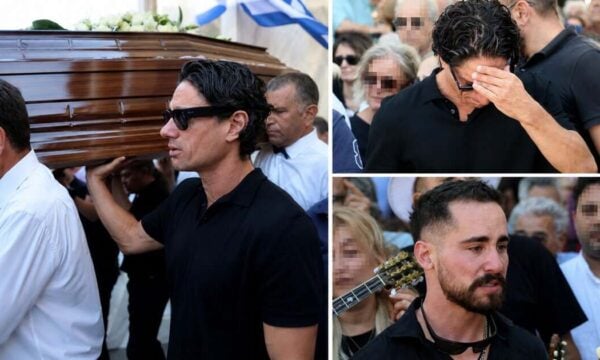 Κηδεία Νίκου Καλογερόπουλου: Ο Πάνος Βλάχος σπάραξε στο κλάμα πάνω από το φέρετρο (φωτογραφίες)