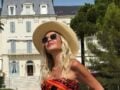Άννα Βίσση: Ποζάρει στη Σαντορίνη με φόντο την Καλντέρα