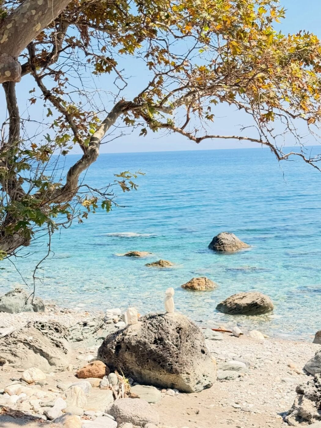 Ανθή Βούλγαρη: Καλοκαιρινές στιγμές με τον σύζυγό της και τον 1,5 έτους γιο τους – Φωτογραφίες