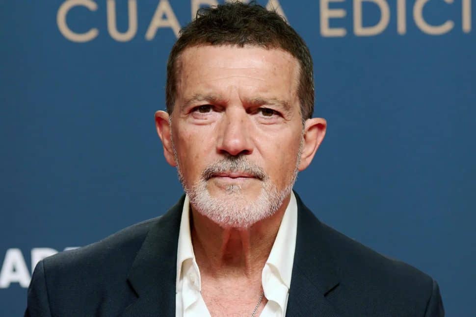 Αντόνιο Μπαντέρας: Γιατί άφησε πίσω του το Χόλιγουντ – «Δεν ήταν γραφτό να βρίσκομαι στο Μαλιμπού, αλλά στη Μάλαγα»